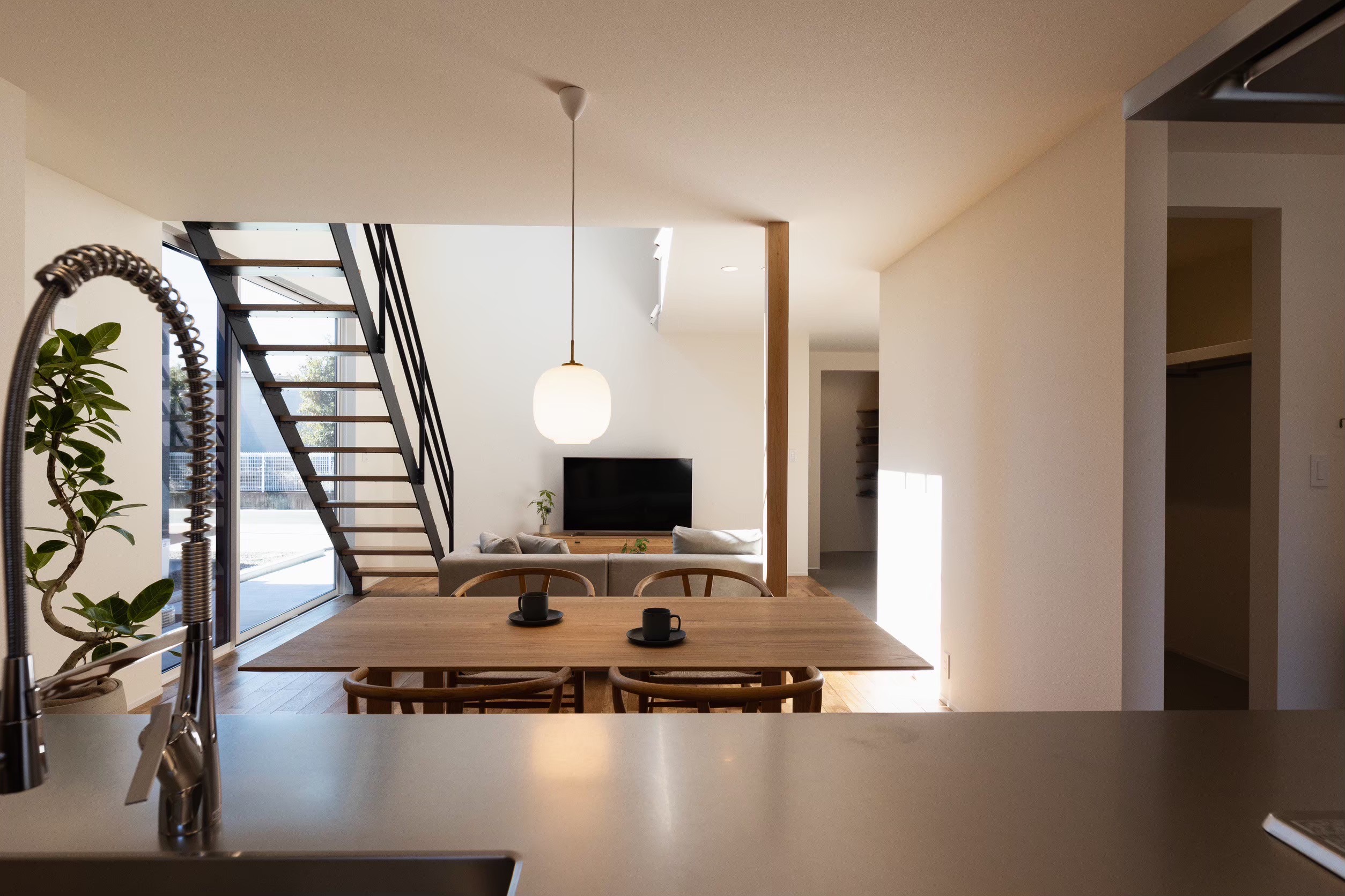 吹き抜けのある家ってどんな暮らし？