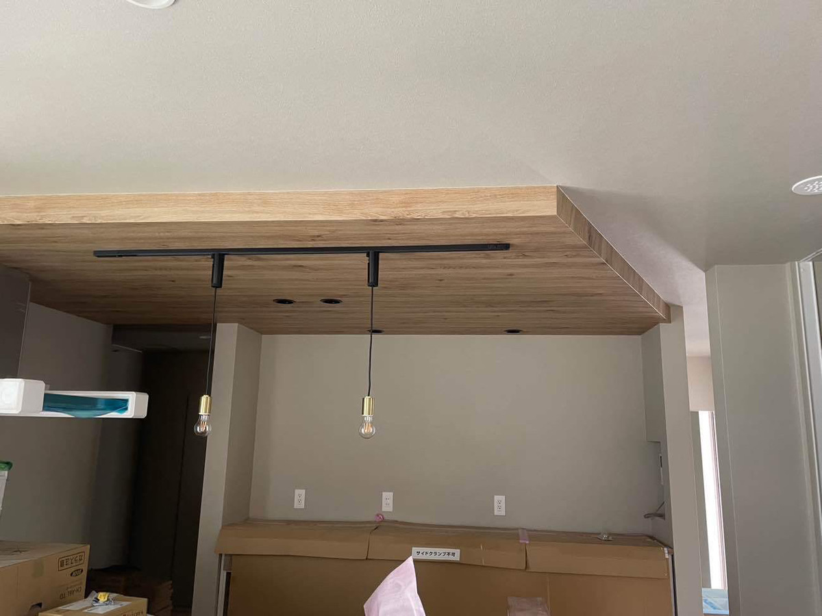 下がり天井の上は空洞なの？何か入ってるの？　　